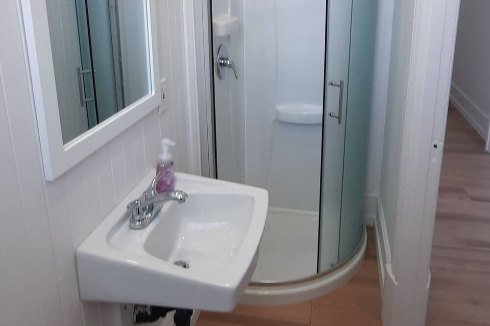 Photo of Bathroom in Grondines