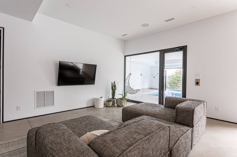 Photo of Livingroom in Duhamel