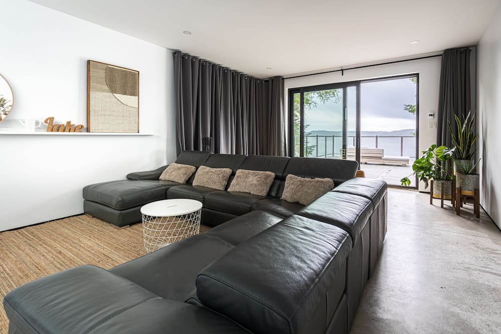 Photo of Livingroom in Duhamel