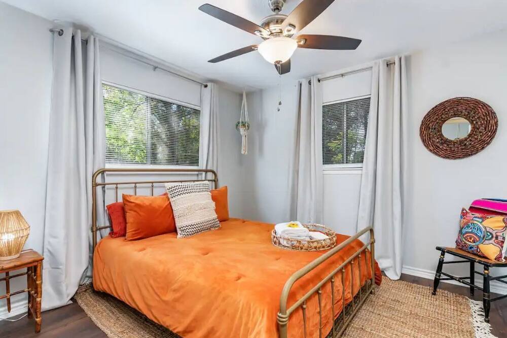Photo of Bedroom in Universal City