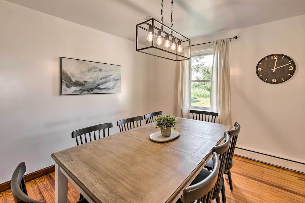 Photo of Livingroom in Lititz