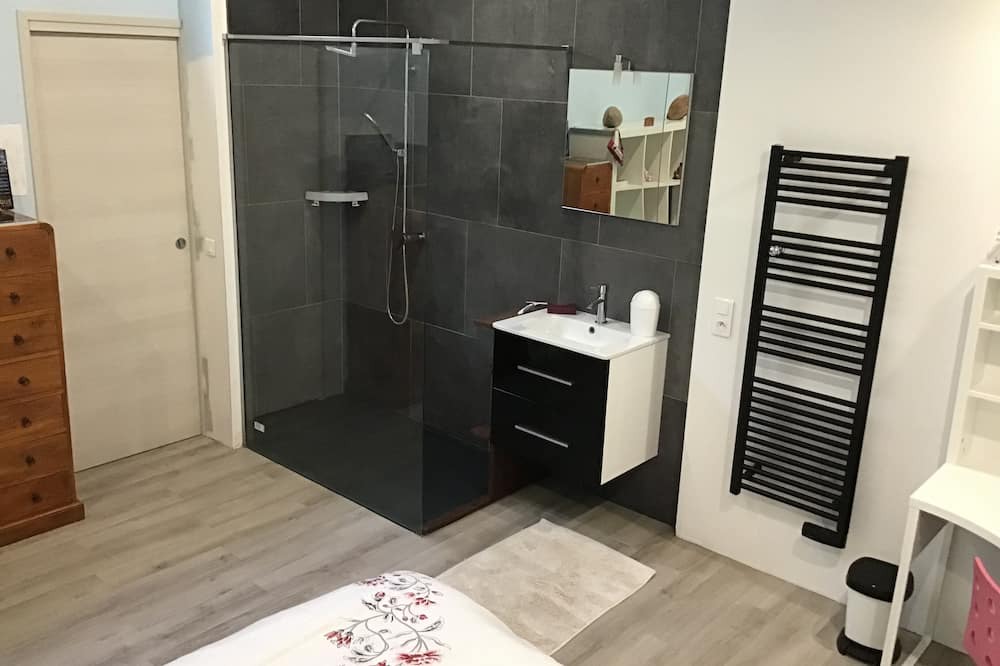 Photo of Bedroom in Rocbaron