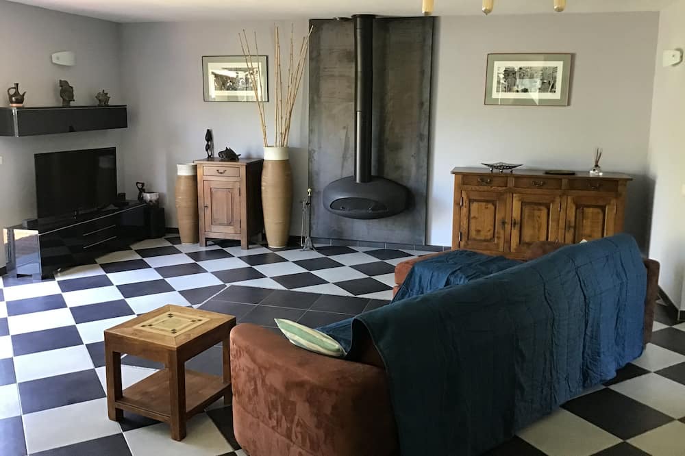 Photo of Livingroom in Rocbaron