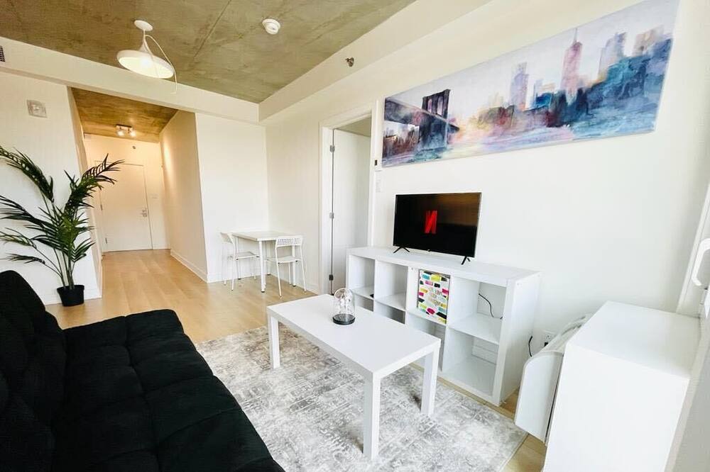 Photo of Livingroom in Little Burgundy