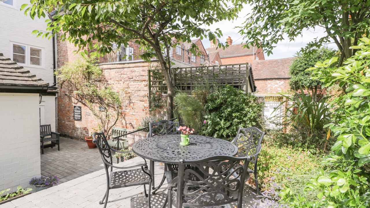Photo of Patio Balcony in Upton upon Severn