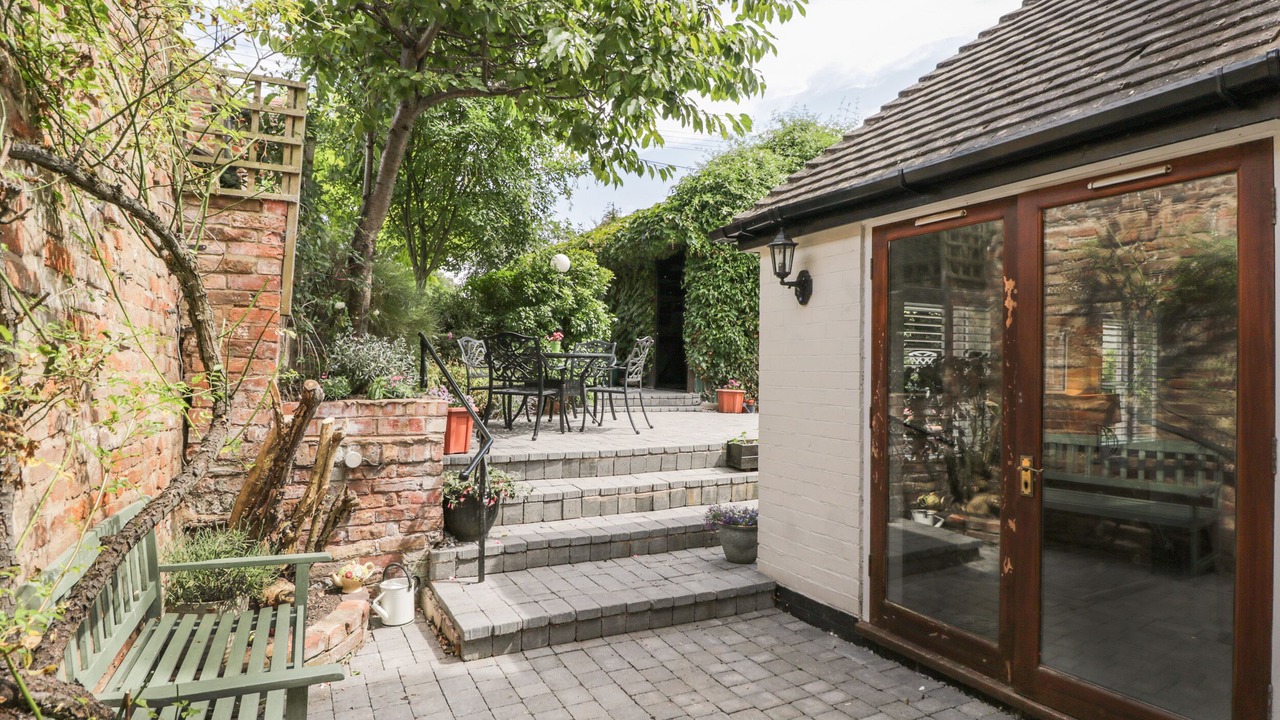 Photo of Patio Balcony in Upton upon Severn