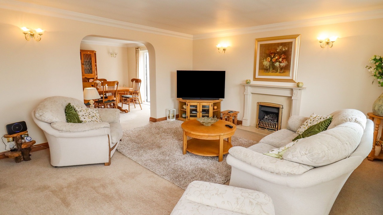 Photo of Livingroom in Cinderford