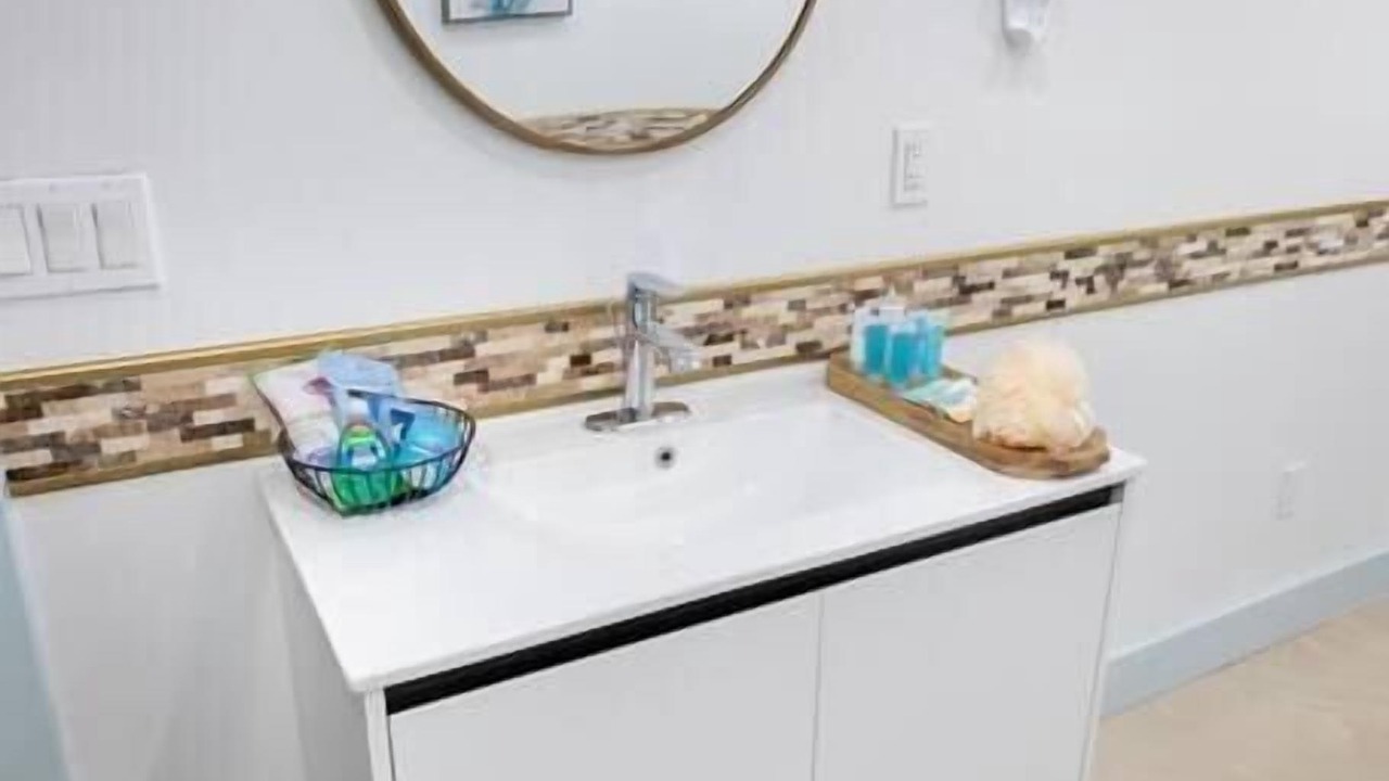 Photo of Others in Monroe