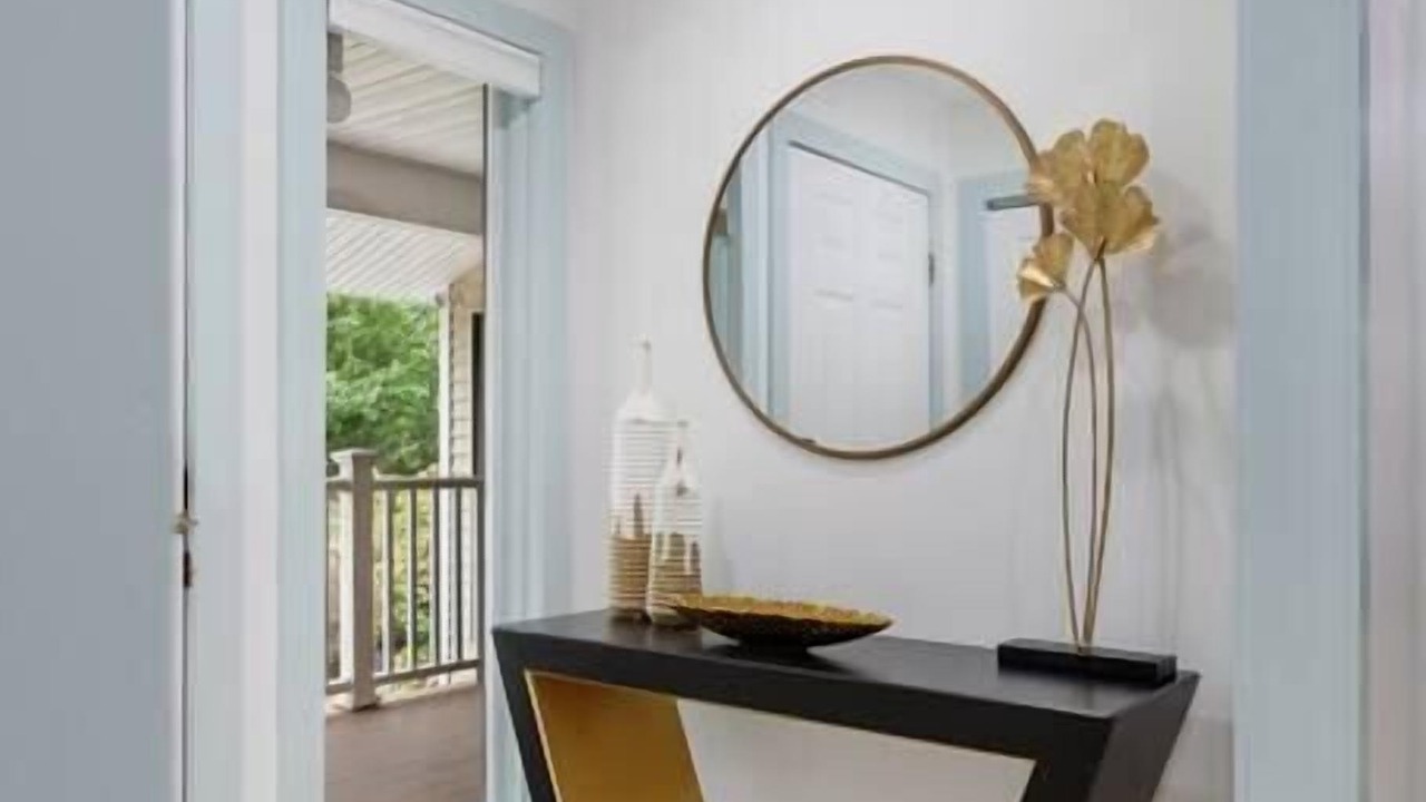 Photo of Others in Monroe