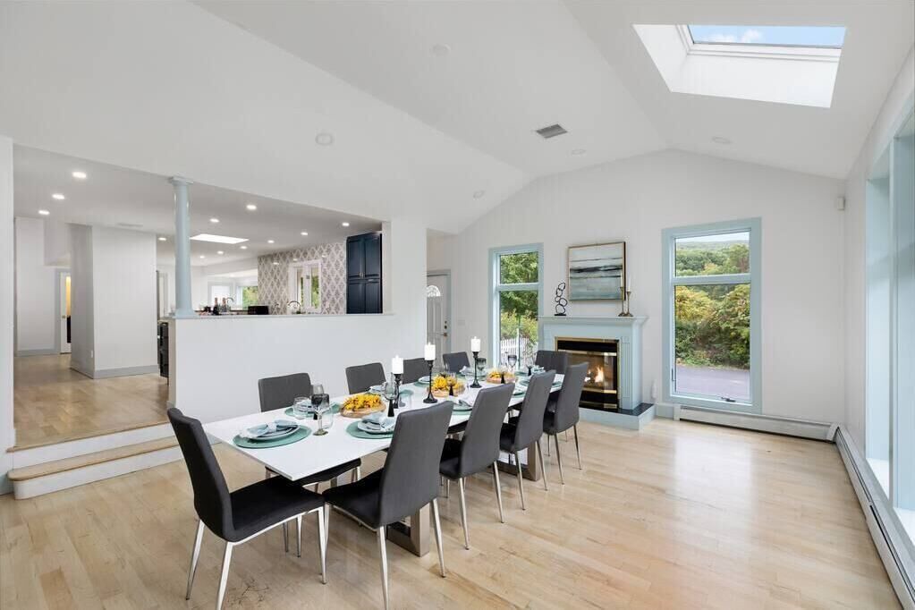 Photo of Others in Monroe