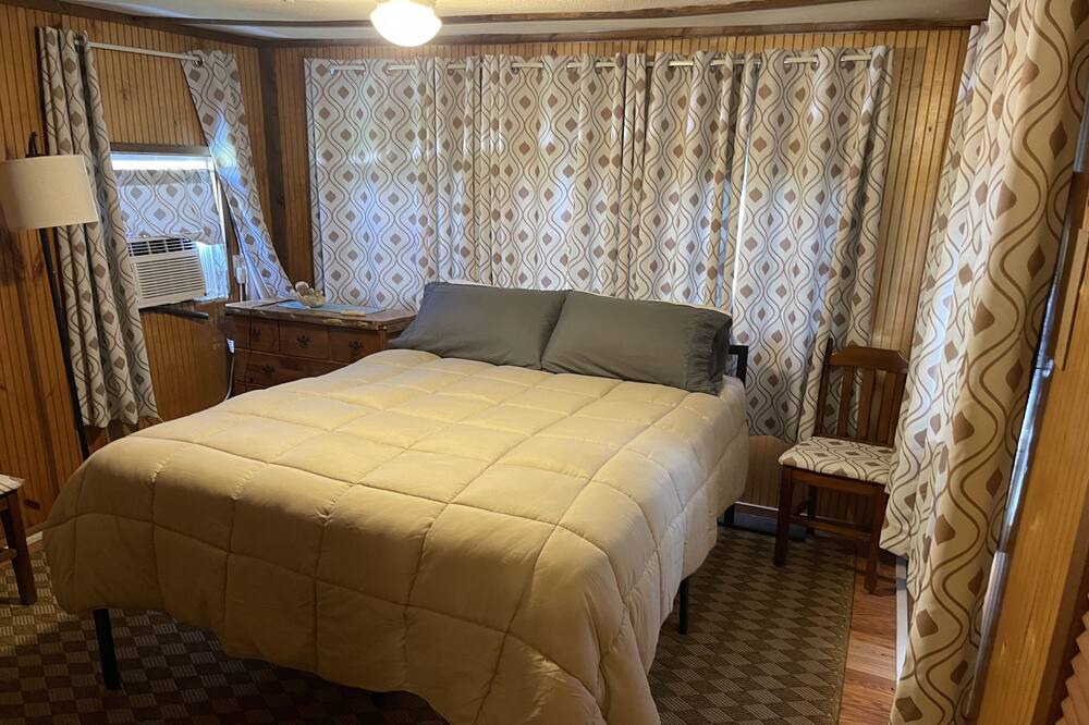Photo of Bedroom in Chiefland
