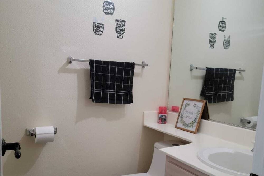 Photo of Bathroom in Antioch