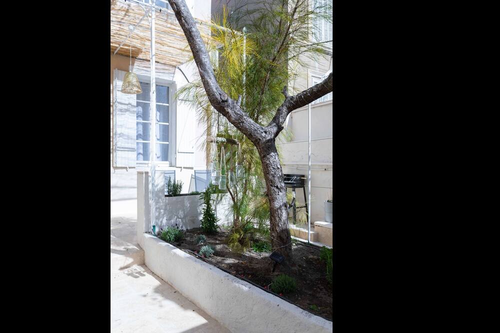 Photo of Bedroom in 4th Arrondissement