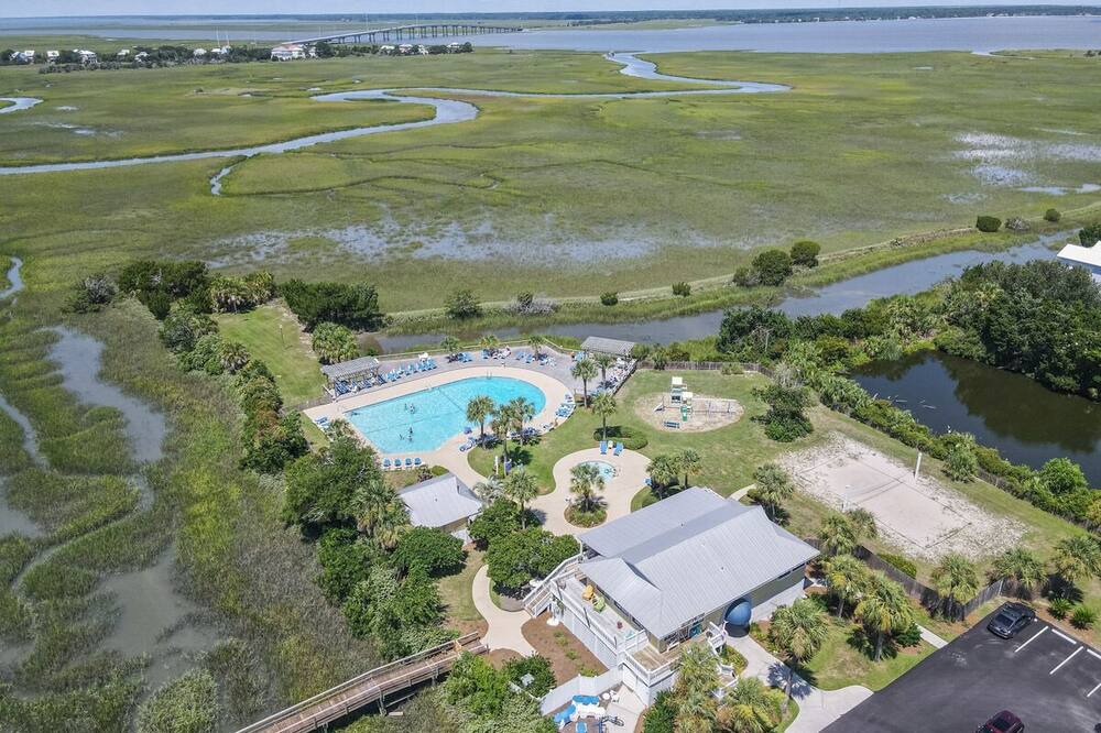 Photo of Others in Oceanmarsh Subdivision