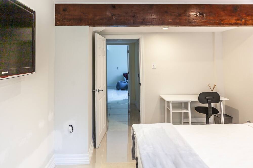 Photo of Bedroom in Hamilton