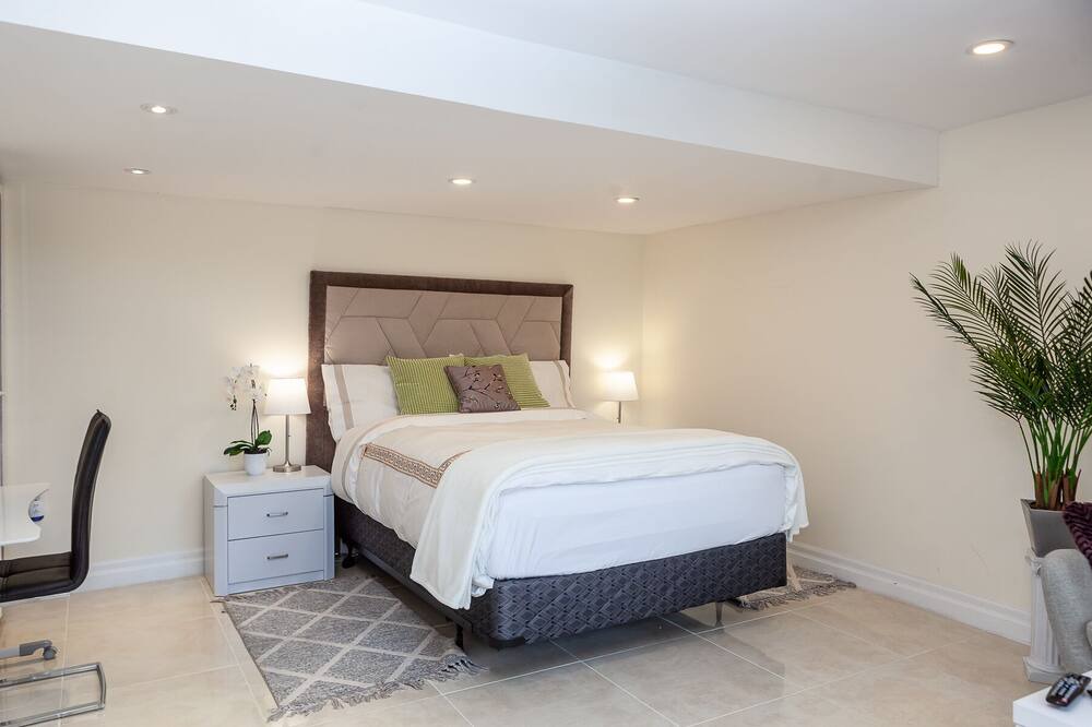 Photo of Bedroom in Hamilton