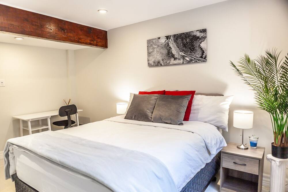 Photo of Bedroom in Hamilton