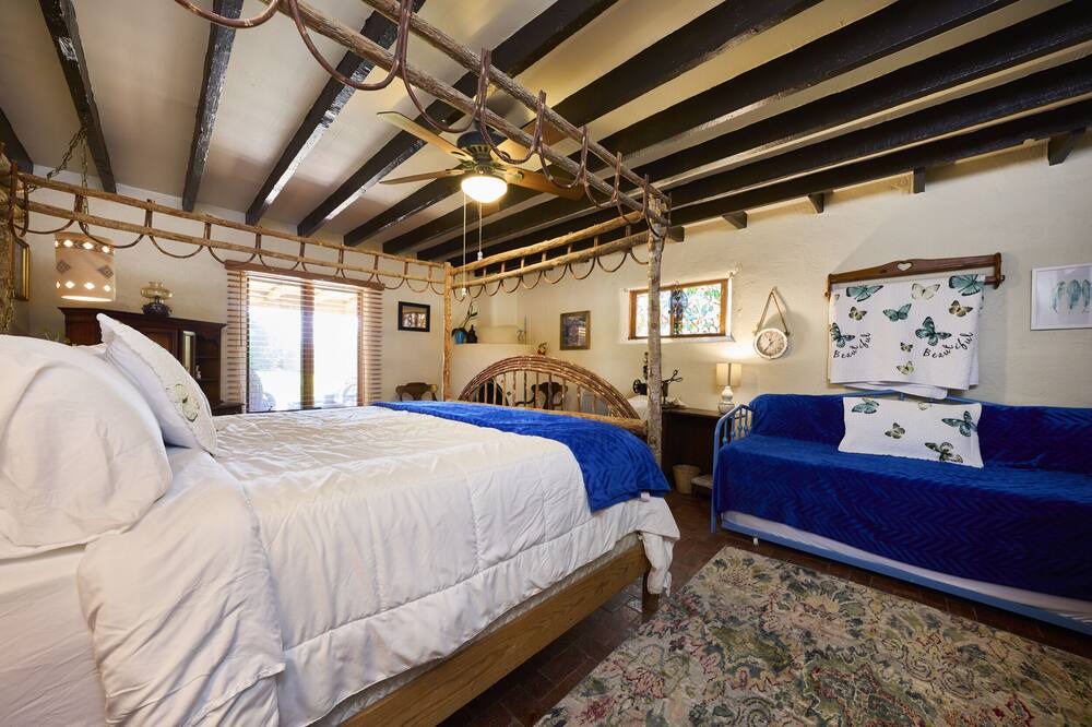 Photo of Bedroom in Alamedan Valley