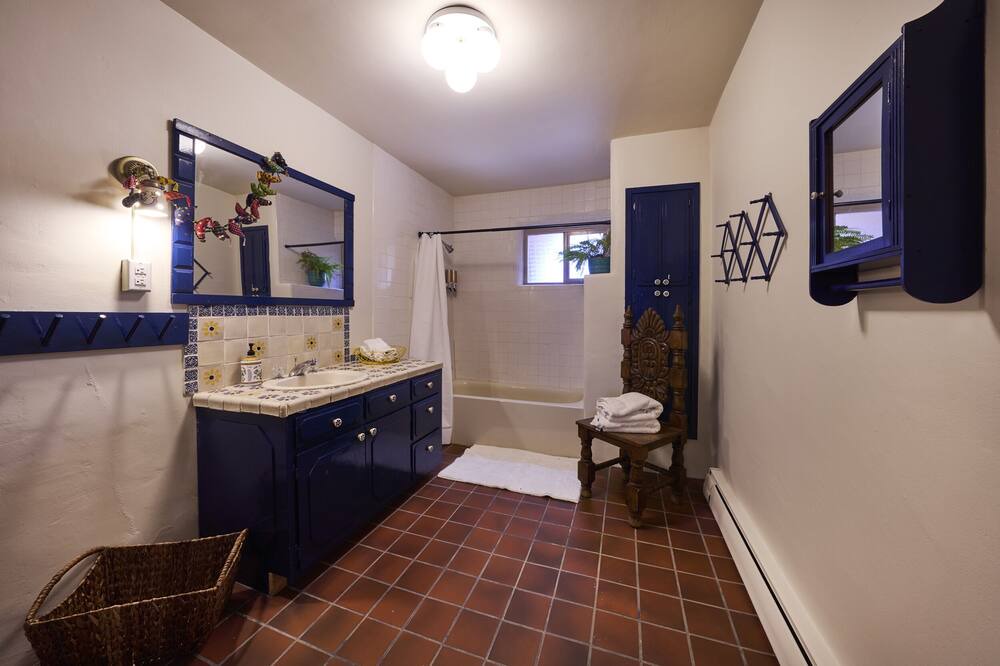 Photo of Bathroom in Alamedan Valley