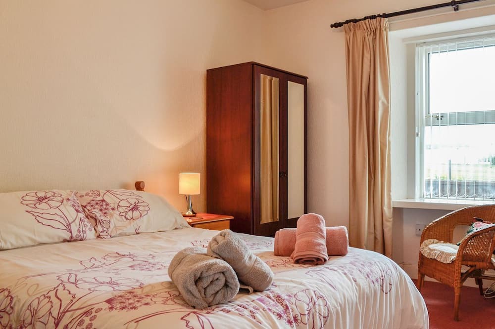 Photo of Bedroom in Saint Cyrus