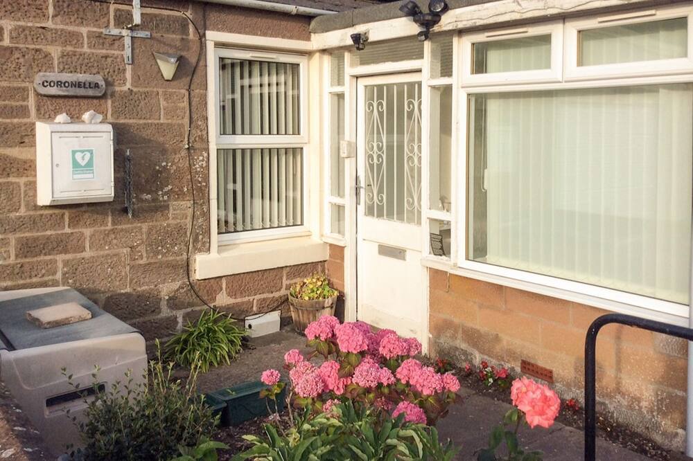 Photo of Others in Saint Cyrus