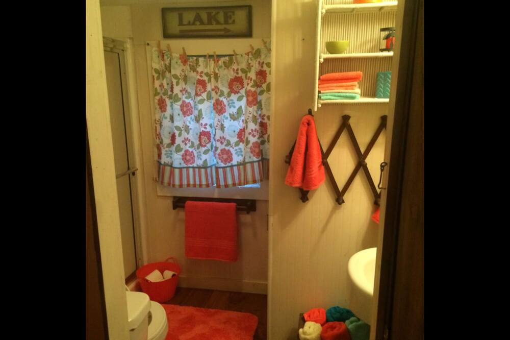 Photo of Bedroom in Lynn