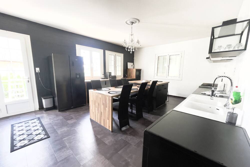 Photo of Bedroom in Ade