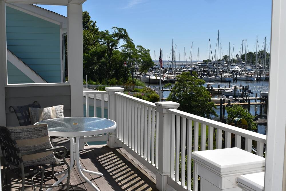 Photo of Patio Balcony in Eastport