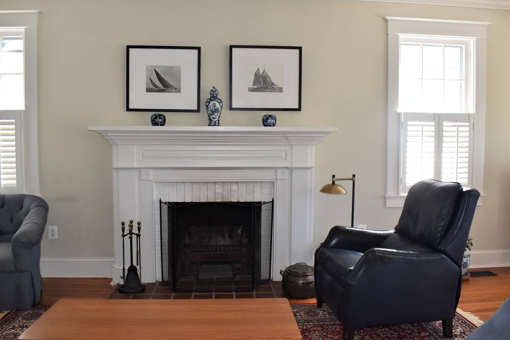 Photo of Livingroom in Eastport