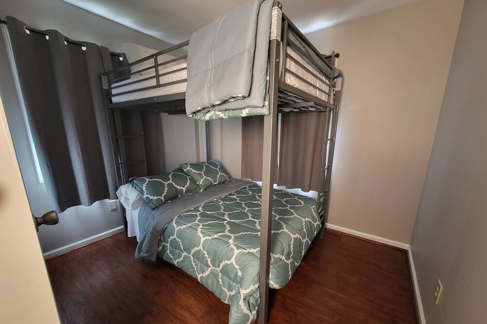 Photo of Bedroom in Gladwin
