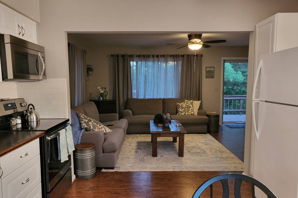 Photo of Livingroom in Gladwin