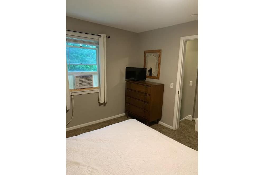 Photo of Bedroom in Morgantown