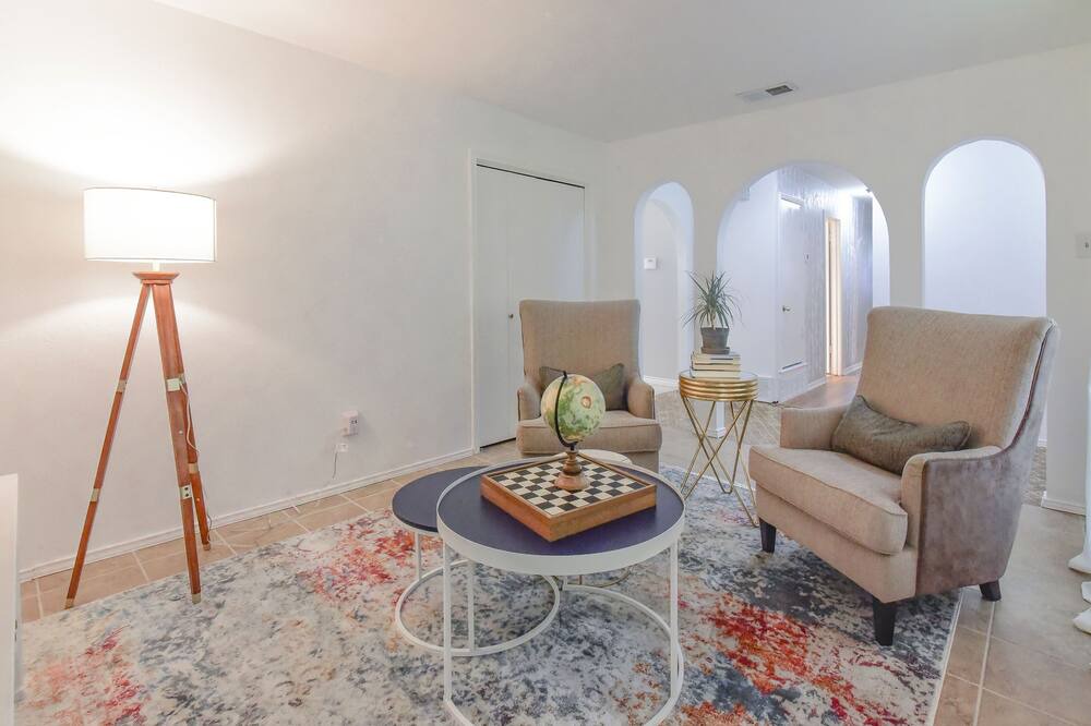 Photo of Livingroom in Richardson