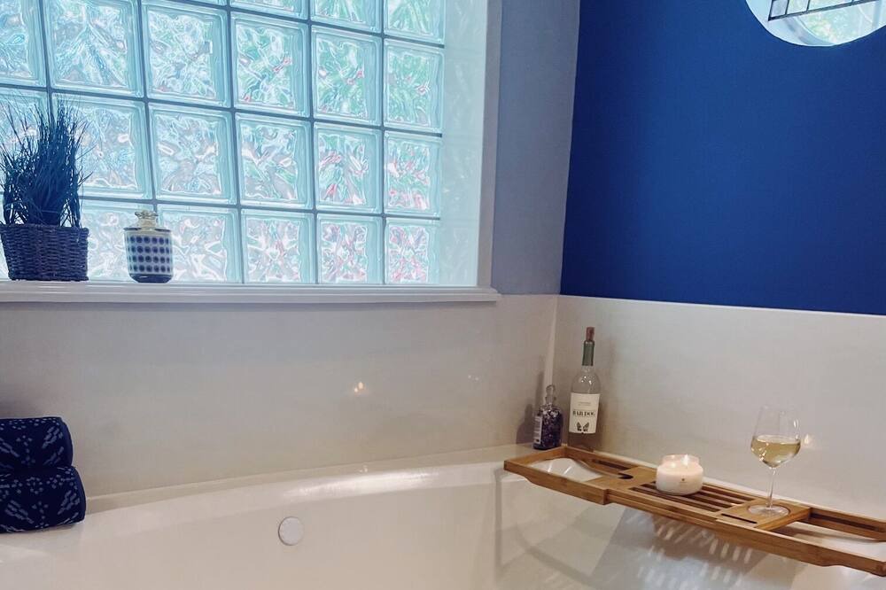 Photo of Bathroom in Flower Mound
