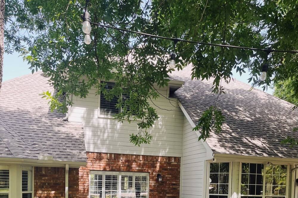 Photo of Outdoor in Flower Mound