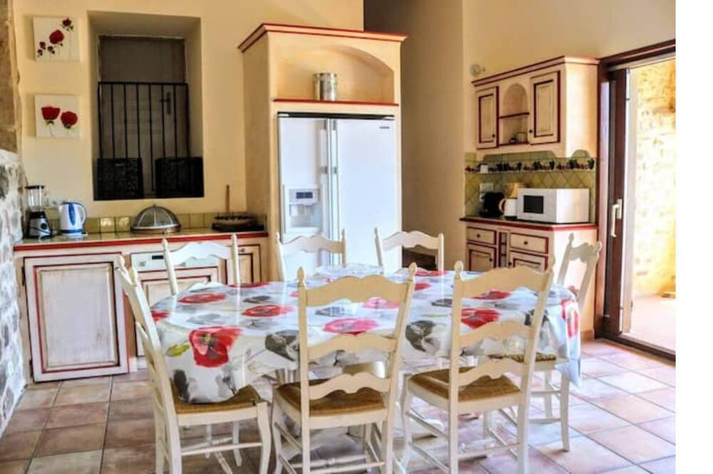 Photo of Kitchen in Saint-Julien-du-Serre