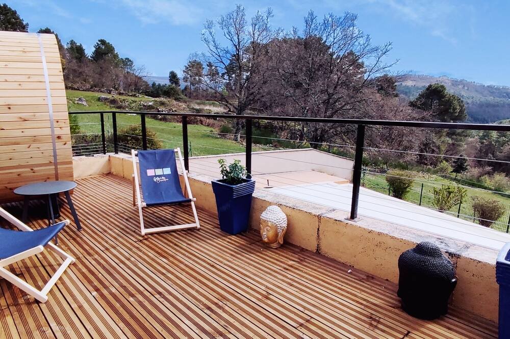 Photo of Patio Balcony in Saint-Julien-du-Serre
