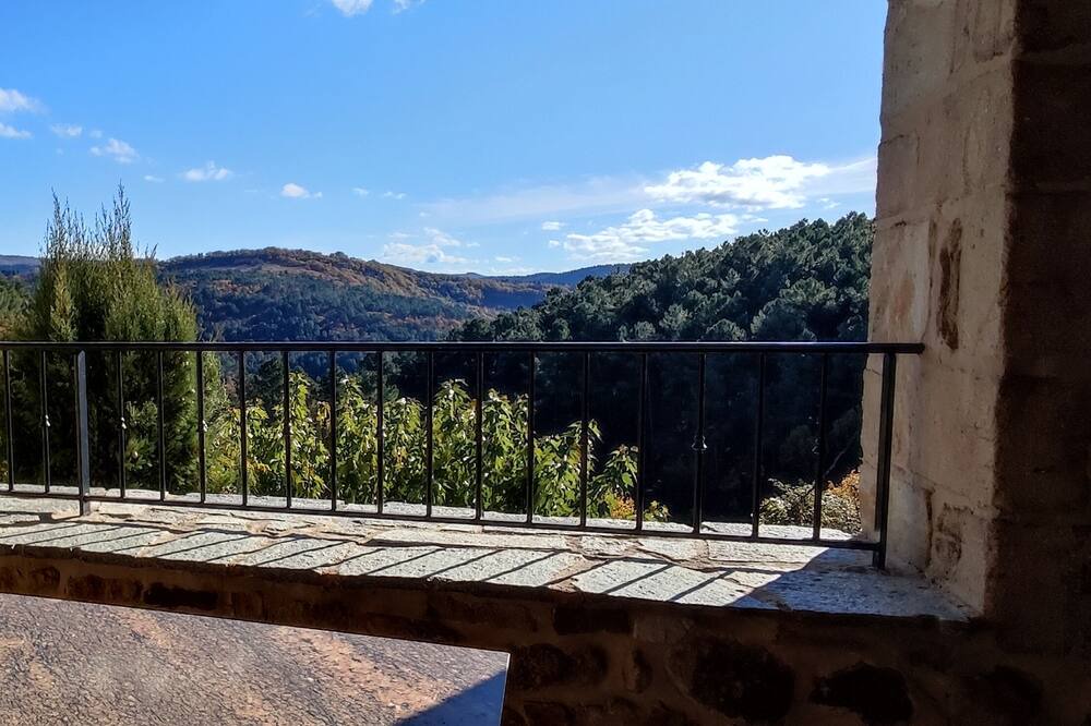 Photo of Patio Balcony in Saint-Julien-du-Serre