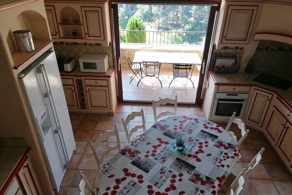 Photo of Kitchen in Saint-Julien-du-Serre