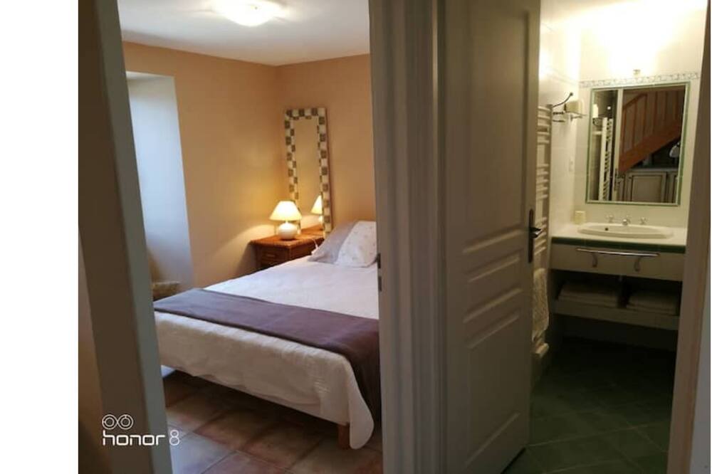Photo of Bedroom in Saint-Julien-du-Serre