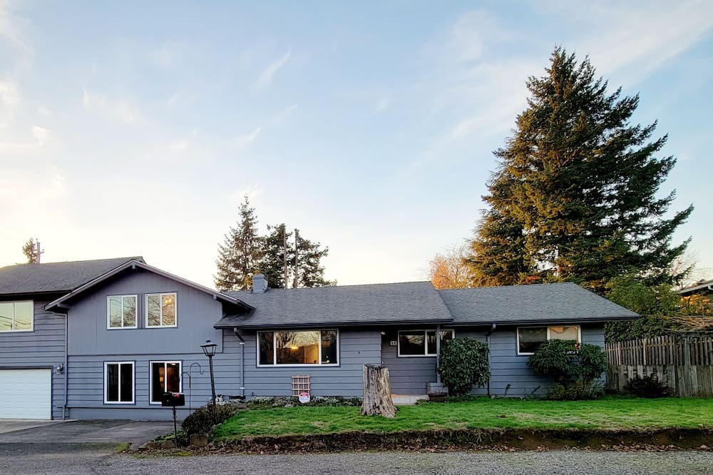 Photo of Outdoor in Hazelwood