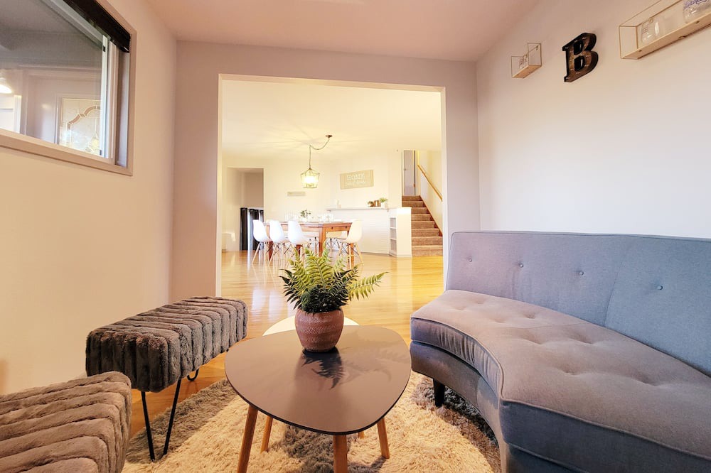 Photo of Livingroom in Hazelwood