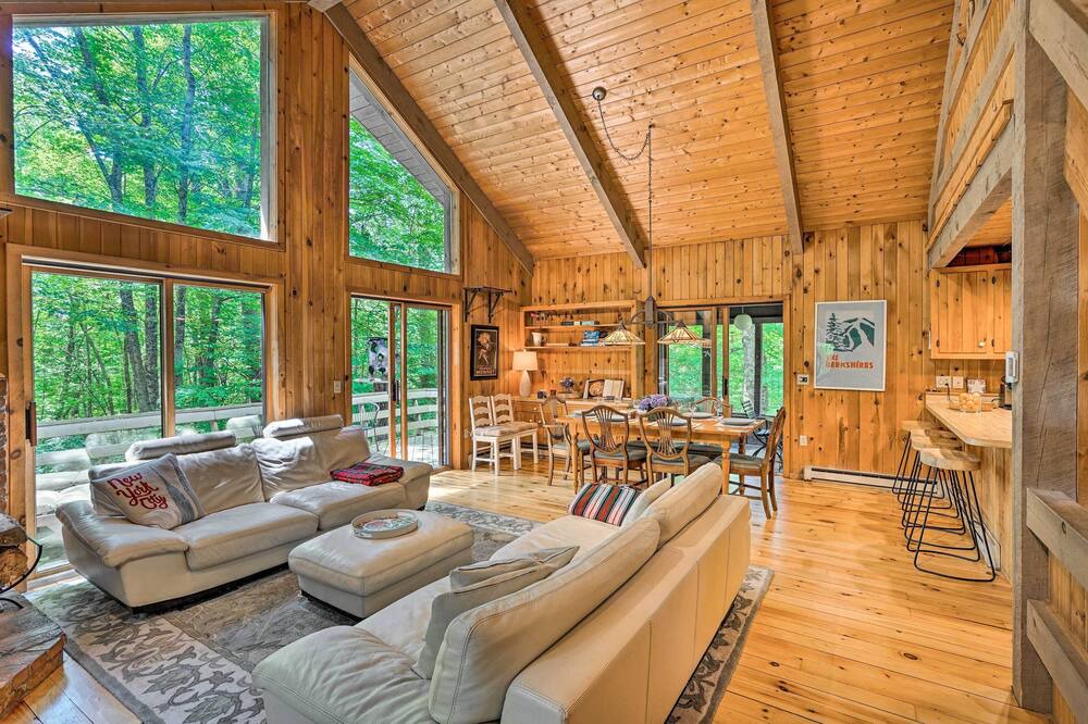 Photo of Others in Otis