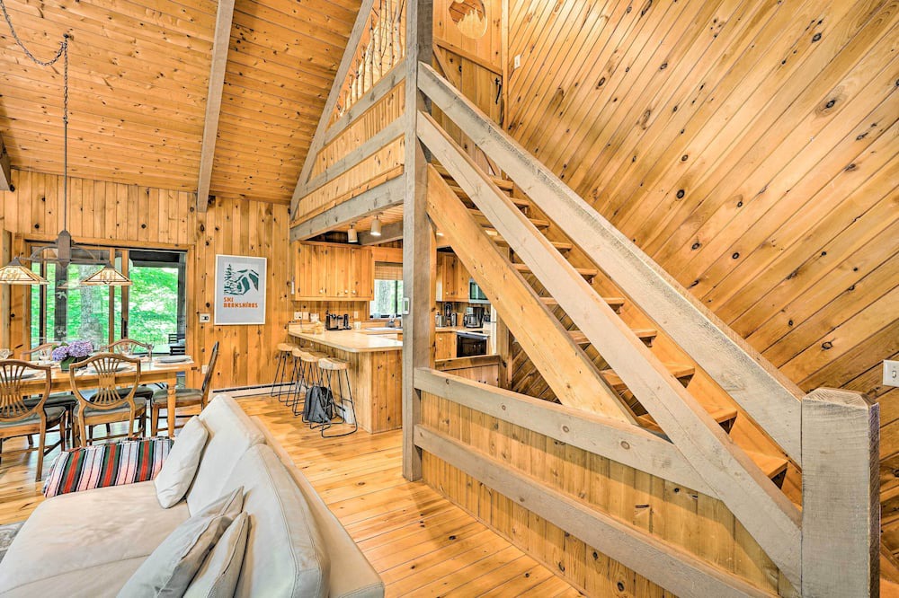 Photo of Others in Otis