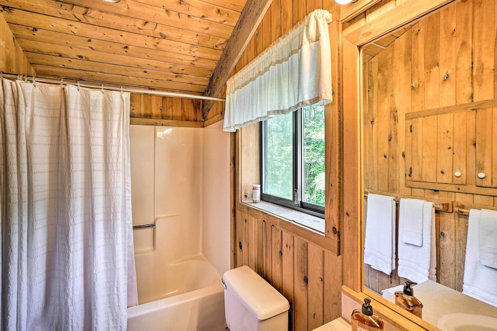 Photo of Bathroom in Otis