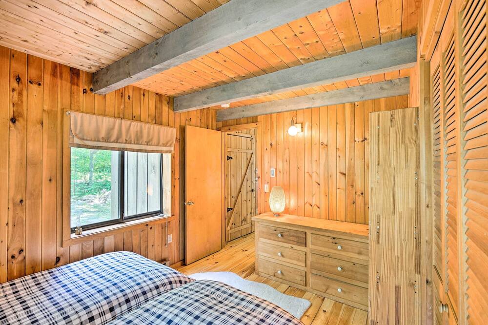 Photo of Bedroom in Otis