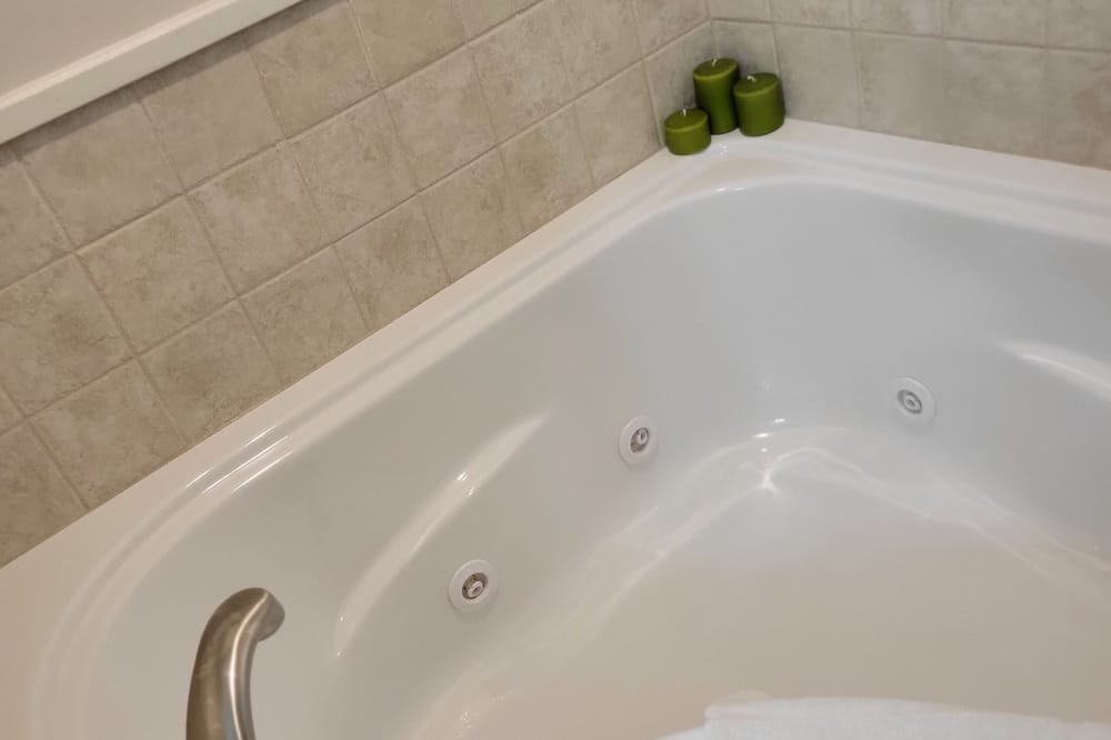 Photo of Bathroom in Squires