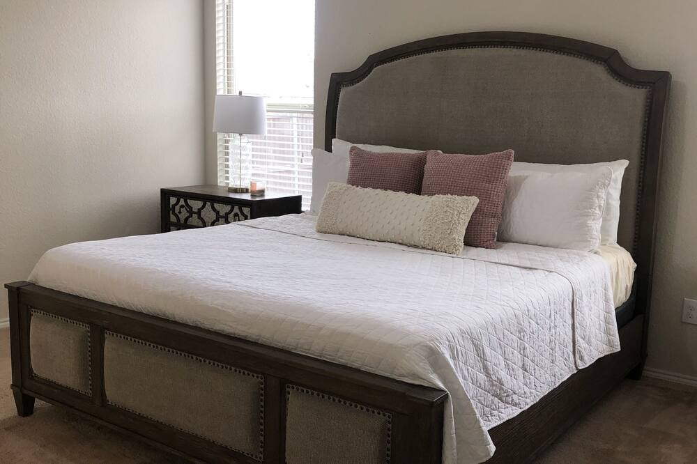Photo of Bedroom in Forney
