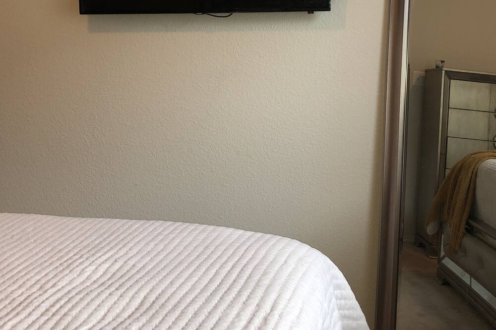 Photo of Bedroom in Forney