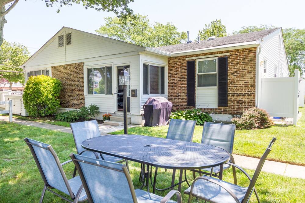 Photo of Patio Balcony in Village Green